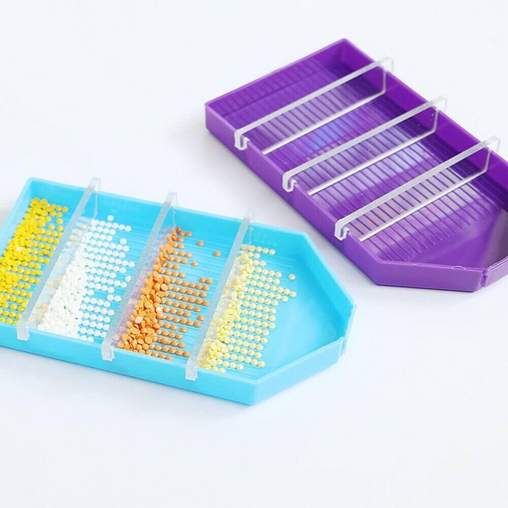 Bead Rhinestone Sorting Tray (Random Color)